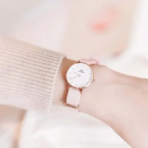 Daniel Wellington Petite Naisten Kello DW00100319