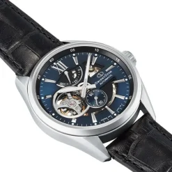 Orient Star Miesten Kello RE-AV0005L00B